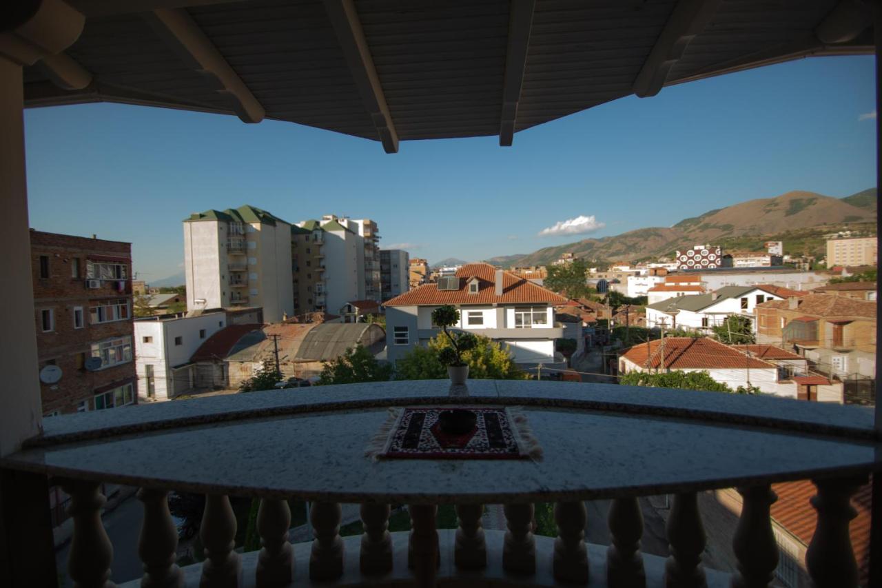 Vila Mariss Корча Екстериор снимка