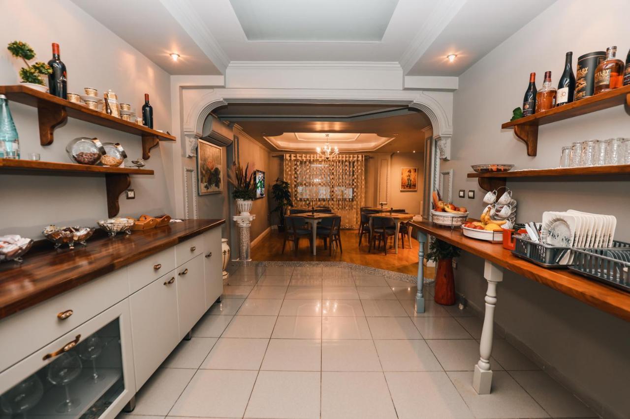Vila Mariss Корча Екстериор снимка