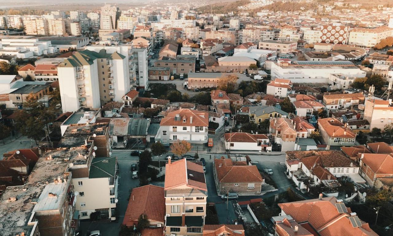 Vila Mariss Корча Екстериор снимка